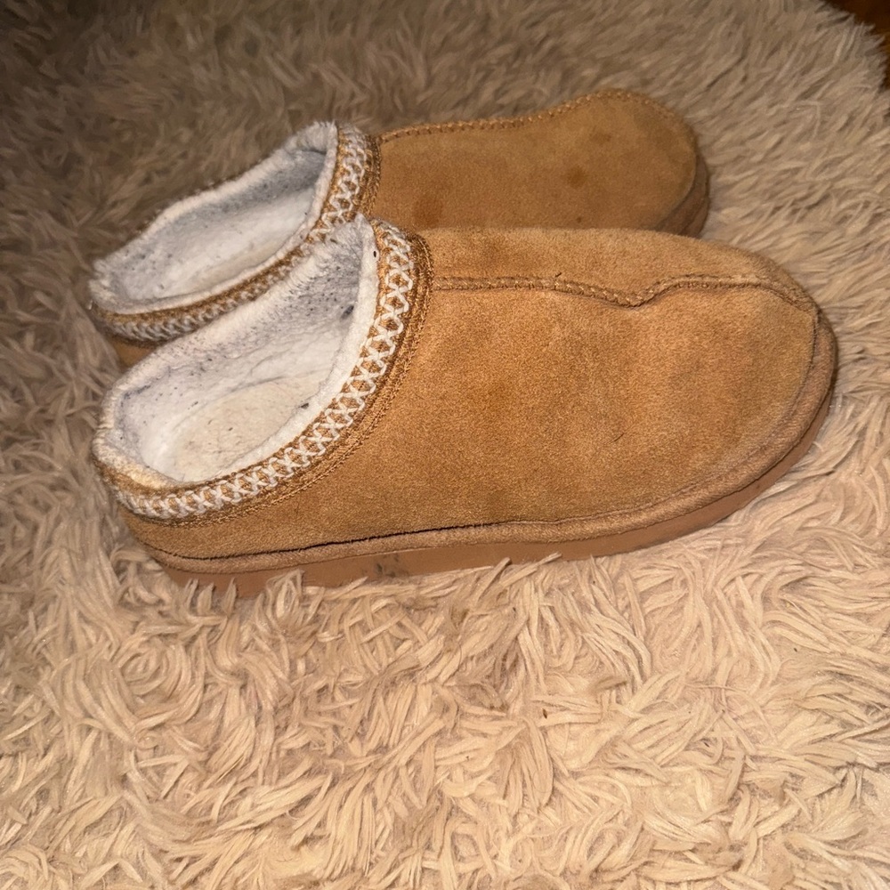 Slippers